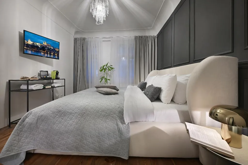 SUITE KING BED ONE BEDROOM  Room, U Šuterů Boutique Hotel, Prague