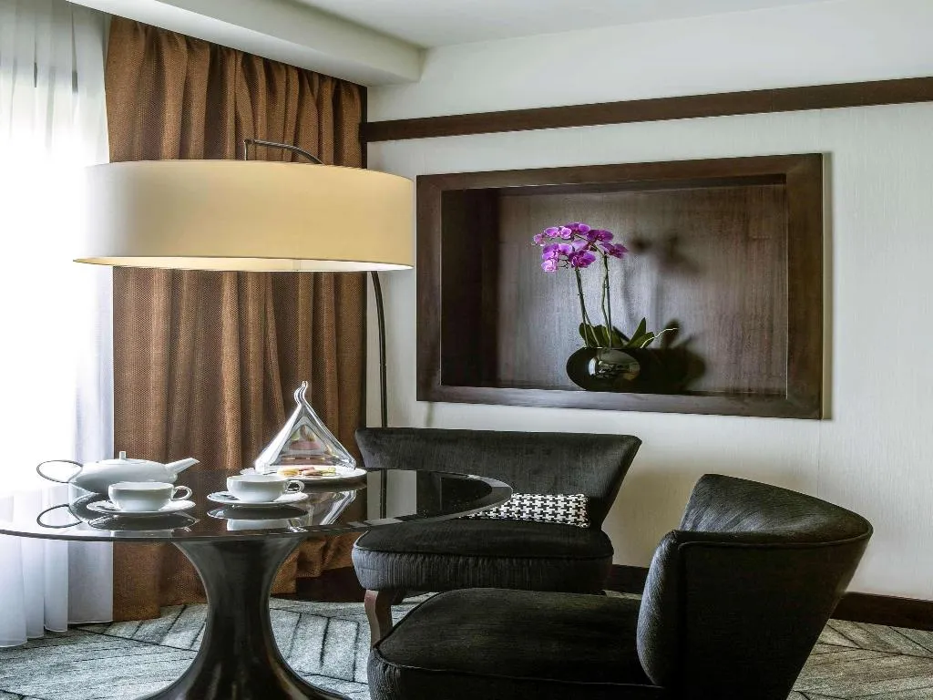 JUNIOR SUITE KING SIZE BED Room, Sofitel Lisbon Liberdade, Lisbon