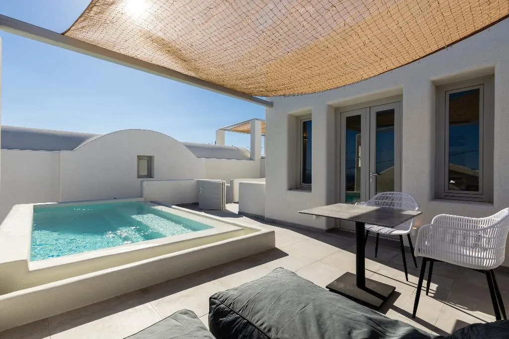 SUITE WITH PRIVATE POOL Room, Serapias Suites, Santorini