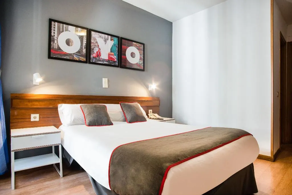 DOUBLE CITY VIEW Room, Hostal Felipe V, Madrid