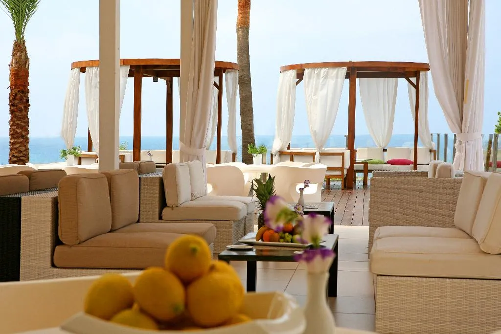 Bar, Napa Mermaid Hotel & Suites, Cyprus