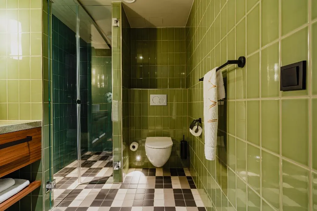 TRIPLE STANDARD Room, Hotel MAI Amsterdam, Amsterdam