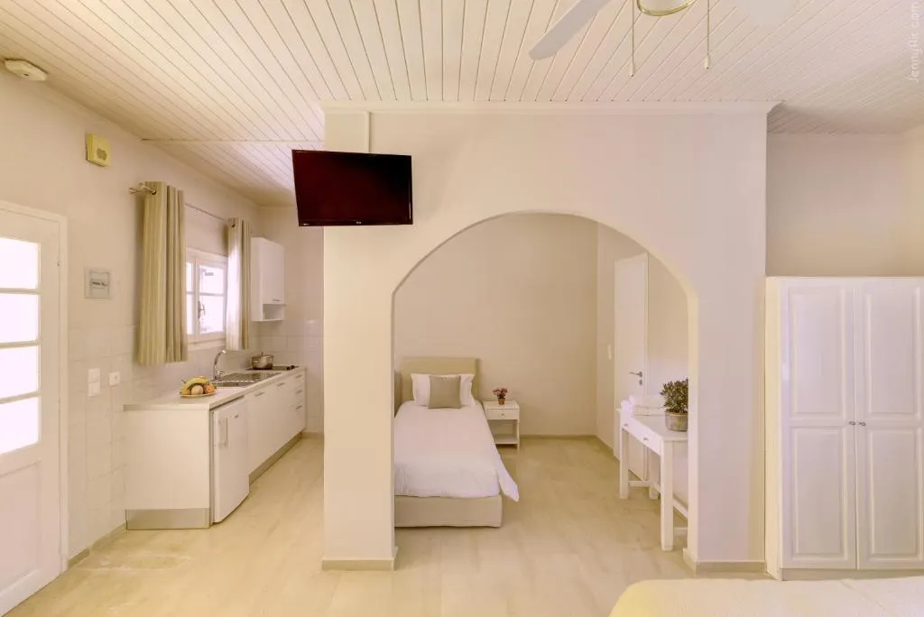 STUDIO SUPERIOR Room, Paradise Village, Corfu