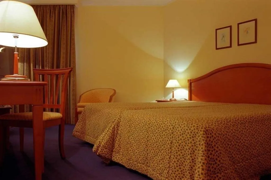 Room, Hotel Central Parque, Porto