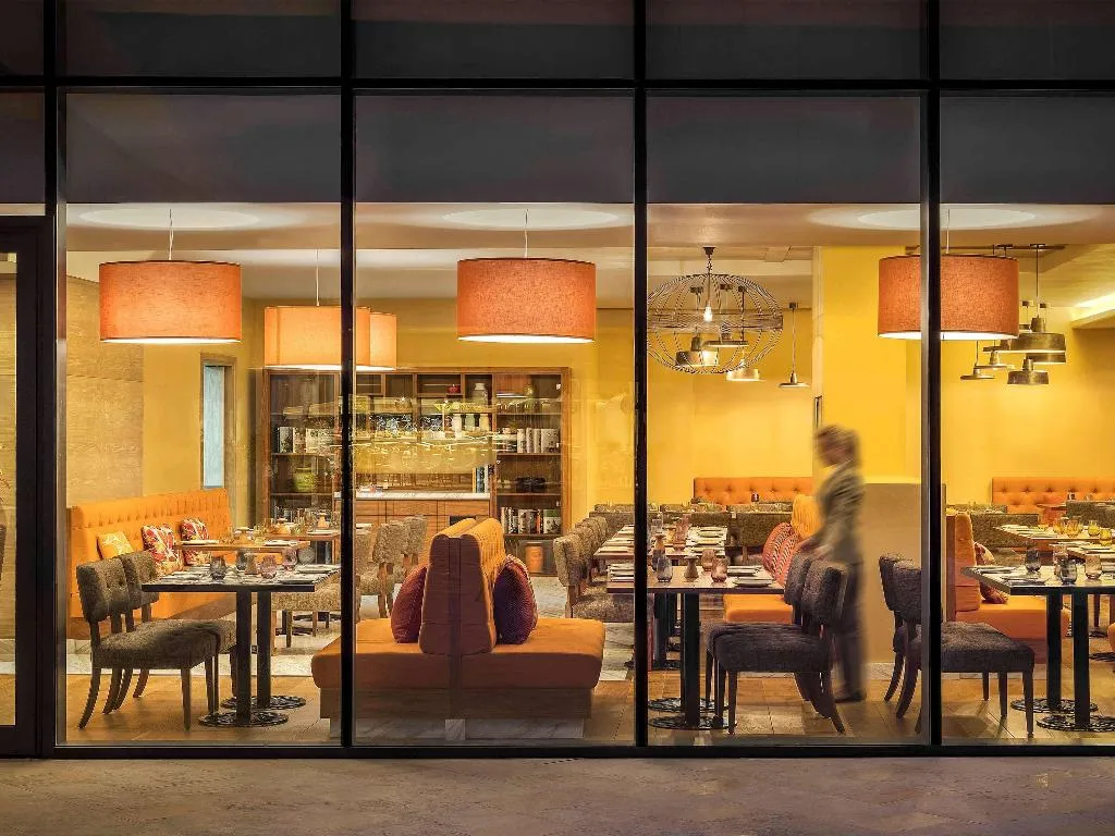 Restaurant, The Retreat Palm Dubai MGallery by Sofitel, Dubai