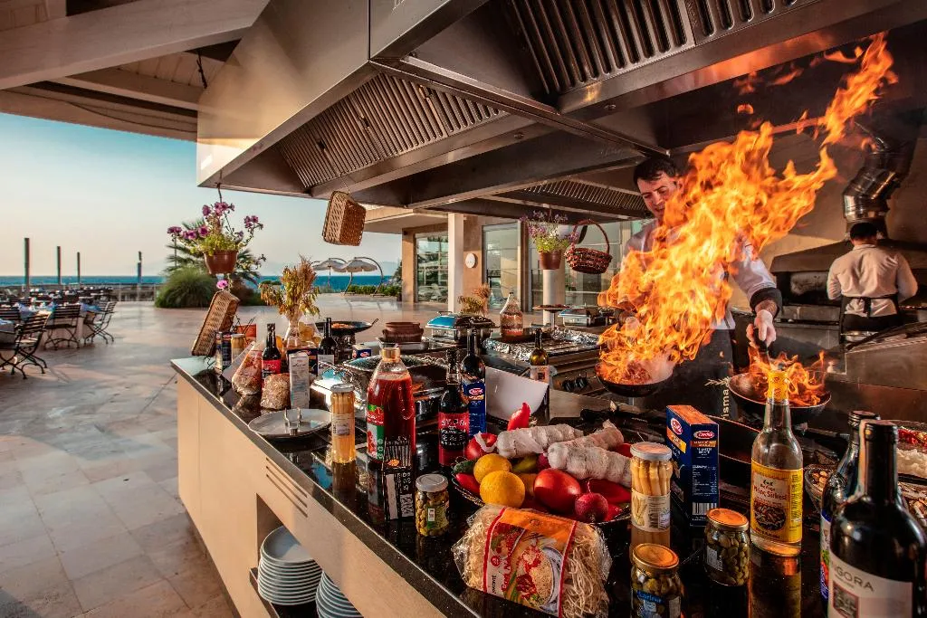 Restaurant, Charisma De Luxe Hotel, Izmir