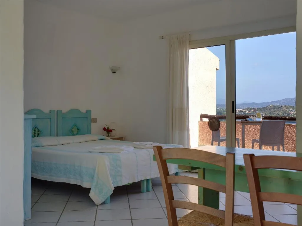 STUDIO SEA VIEW CAPACITY 2 Room, Lu Nibareddu Residence Hotel, Olbia