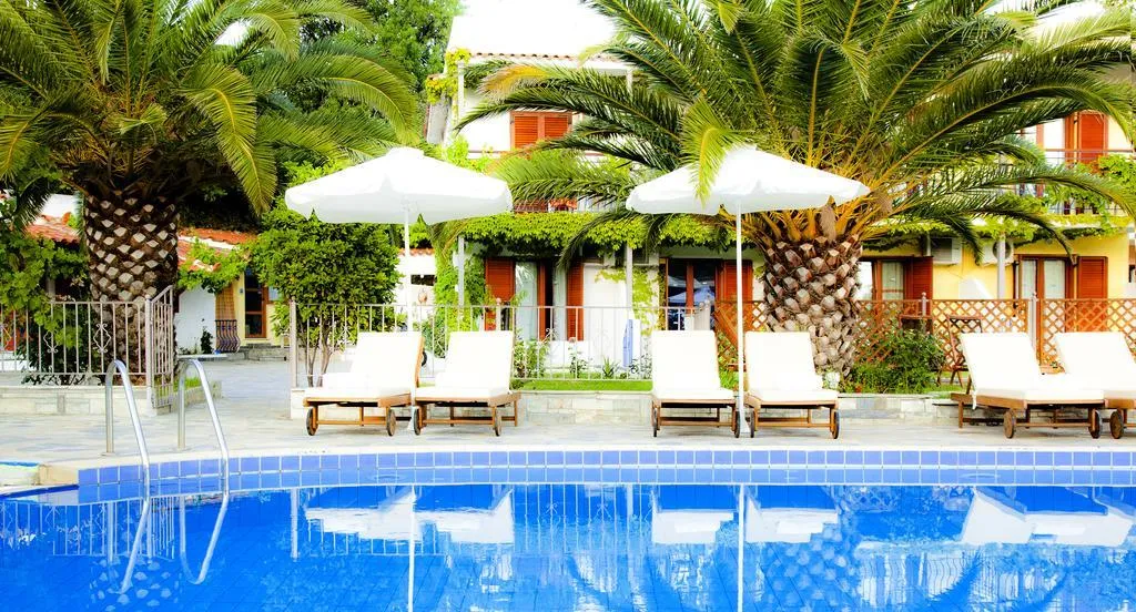 Pool, Elsa, Skiathos