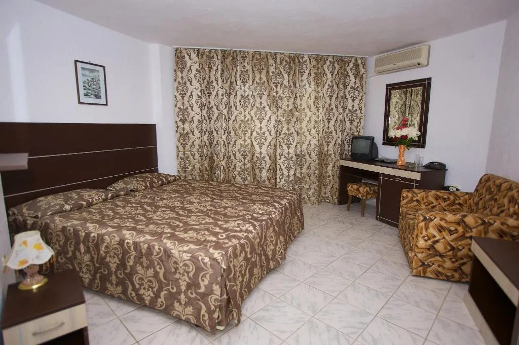 DOUBLE STANDARD Room, Zora, Bourgas