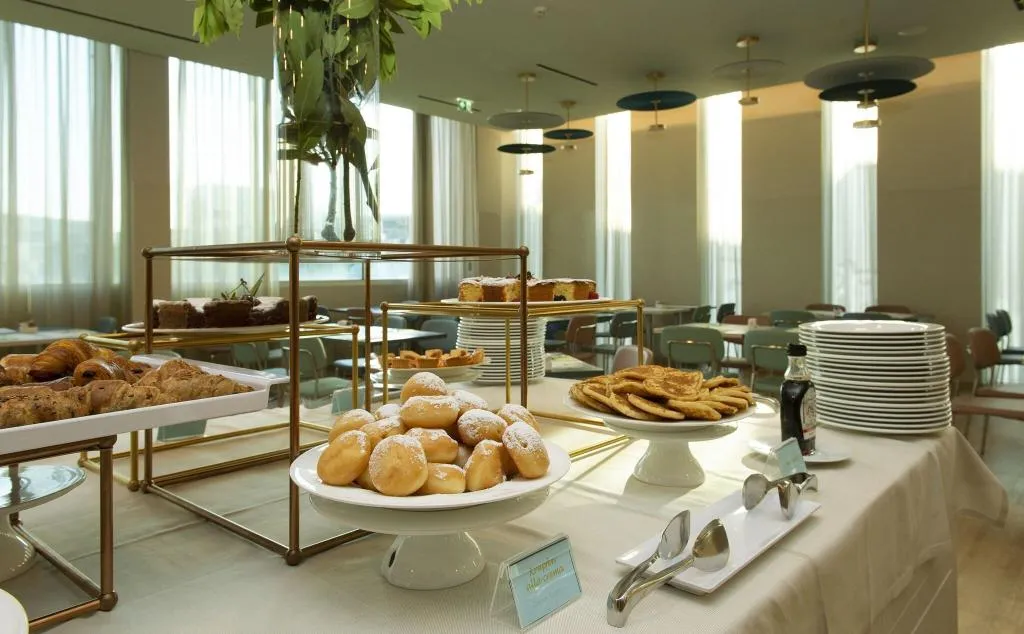 Restaurant, H2c Hotel Milanofiori, Milan