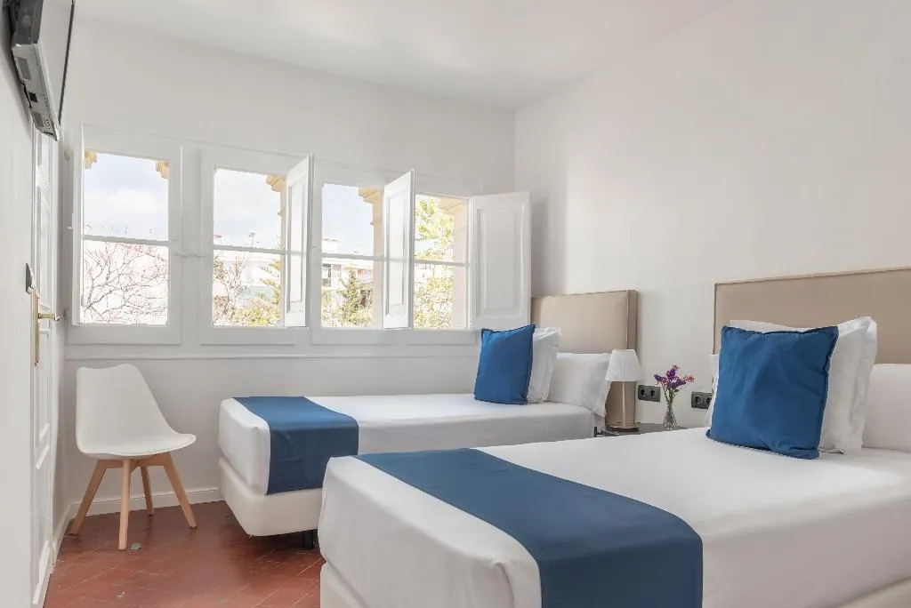 Double or Twin STANDARD Room, Medium Romantic, Costa Brava