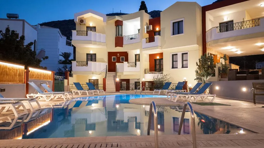 Pool, Ariadni Palace, Crete