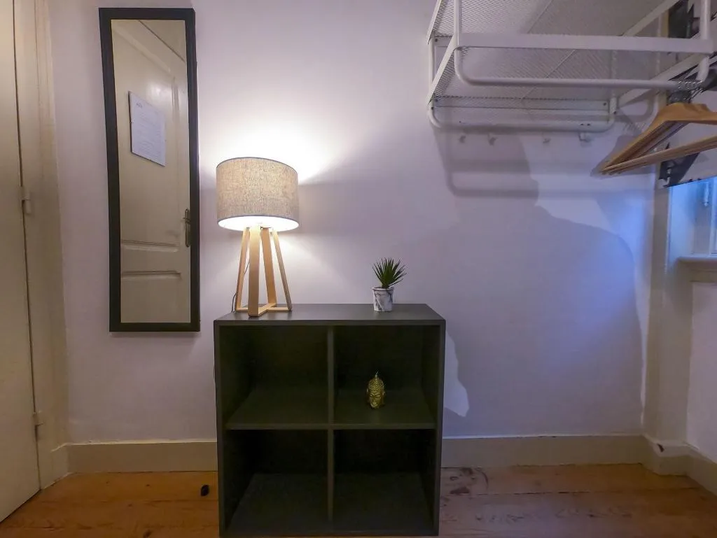 Room, Dukostel, Lisbon