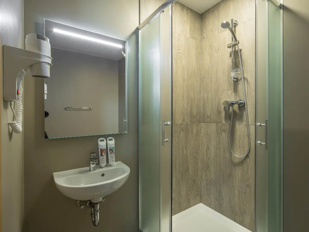 DOUBLE WITH DOUBLE BED Room, Ibis Riga Centre, Riga