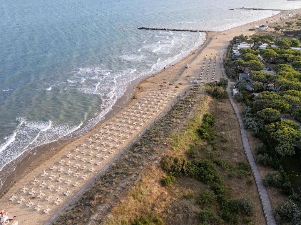 Beach, Club del Sole Jesolo Family Resort, Venice