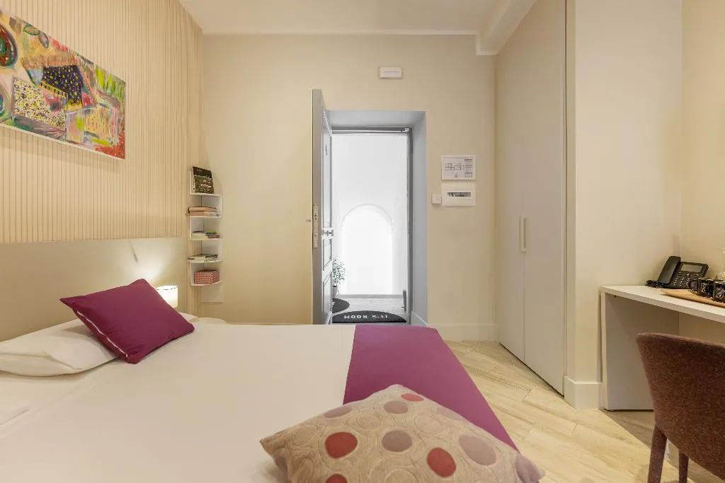 DOUBLE CITY VIEW Room, It's Room Naples, Naples
