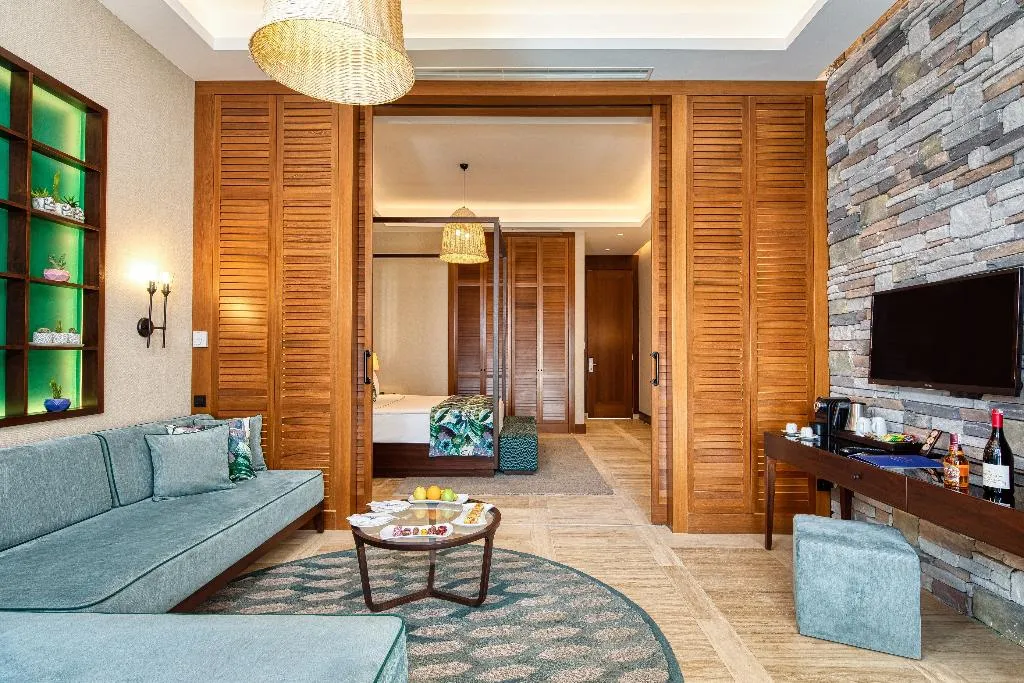 SUITE POOL VIEW Room, Kaya Palazzo Golf Resort, Antalya