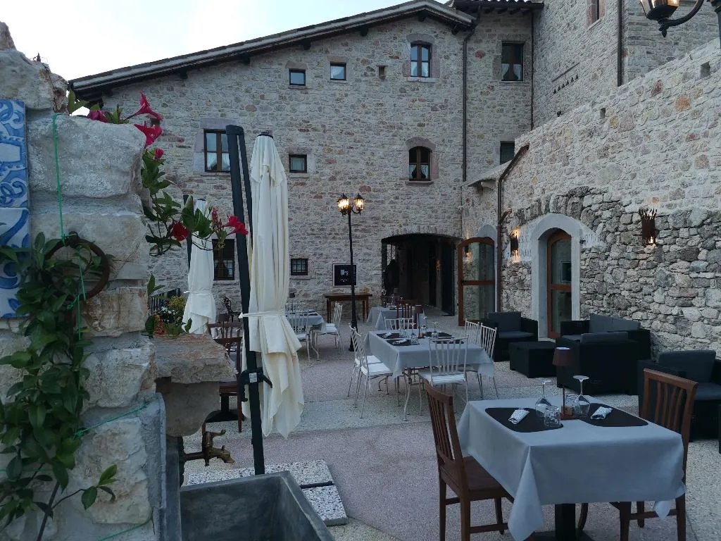 Restaurant, Torre Del Nera Albergo Diffuso & Spa, Perugia