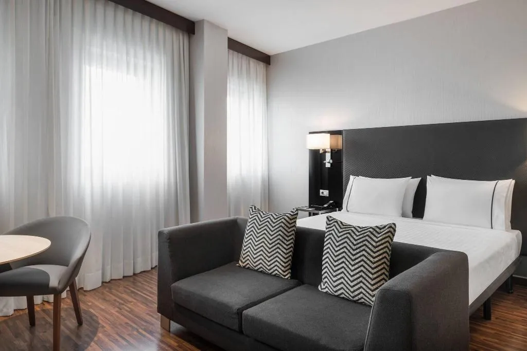 Room, AC Milano, Milan