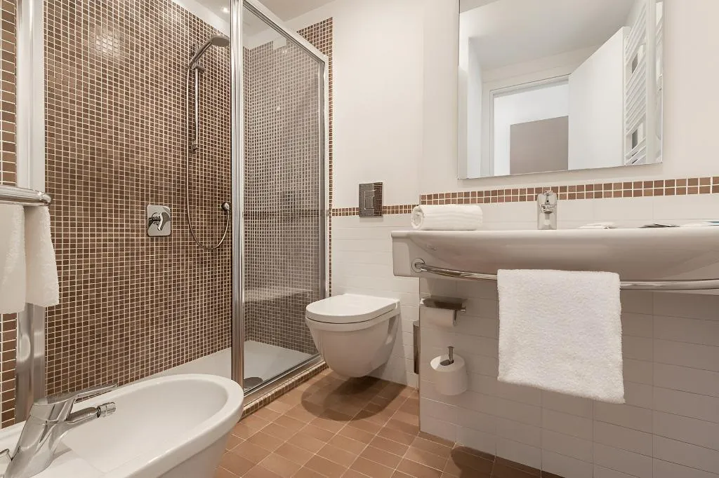 TRIPLE SUPERIOR SEA VIEW Room, Serapo, Rome