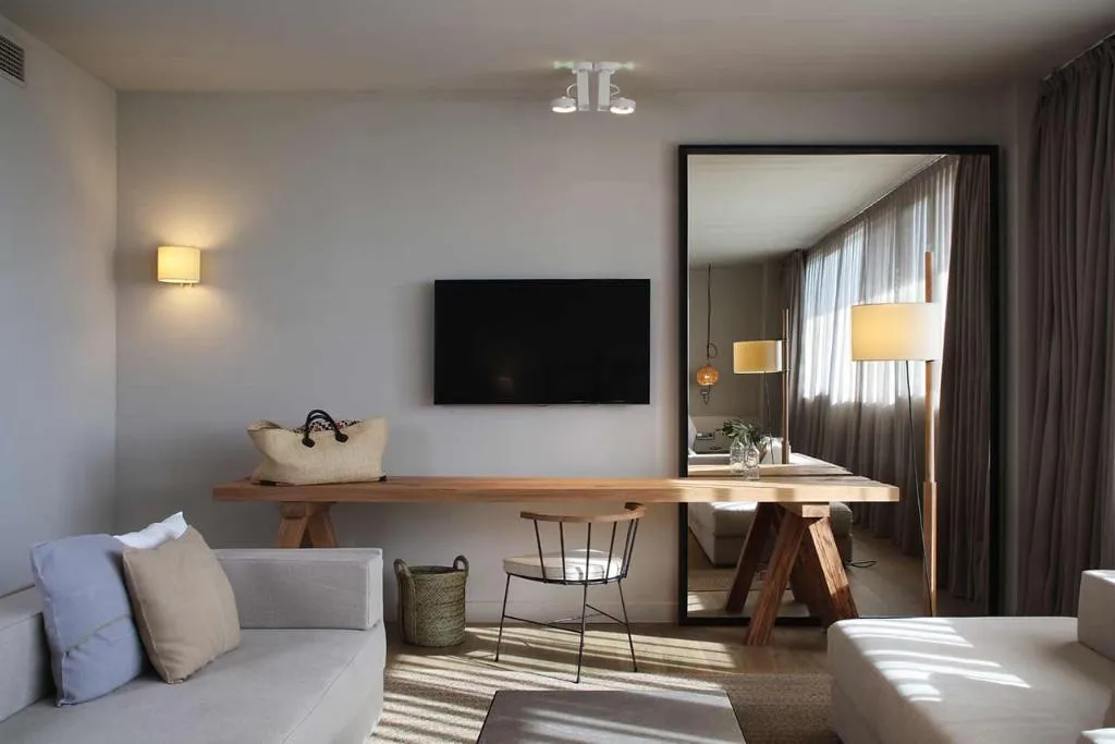 SUITE STANDARD Room, Peralada Wine Spa & Golf, Costa Brava