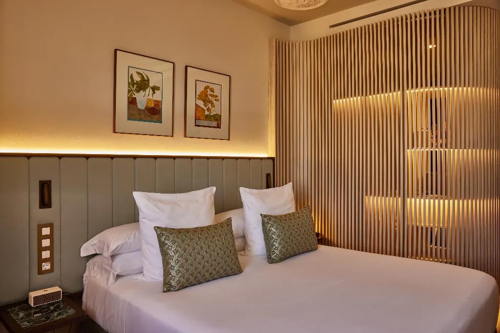 DOUBLE SINGLE USE STANDARD Room, Grand Hotel Central, Barcelona