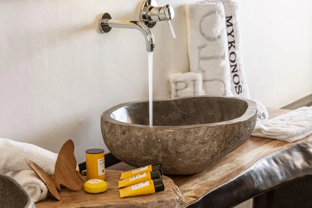Double or Twin SEA VIEW Room, Myconian Utopia Relais & Chateaux, Mykonos