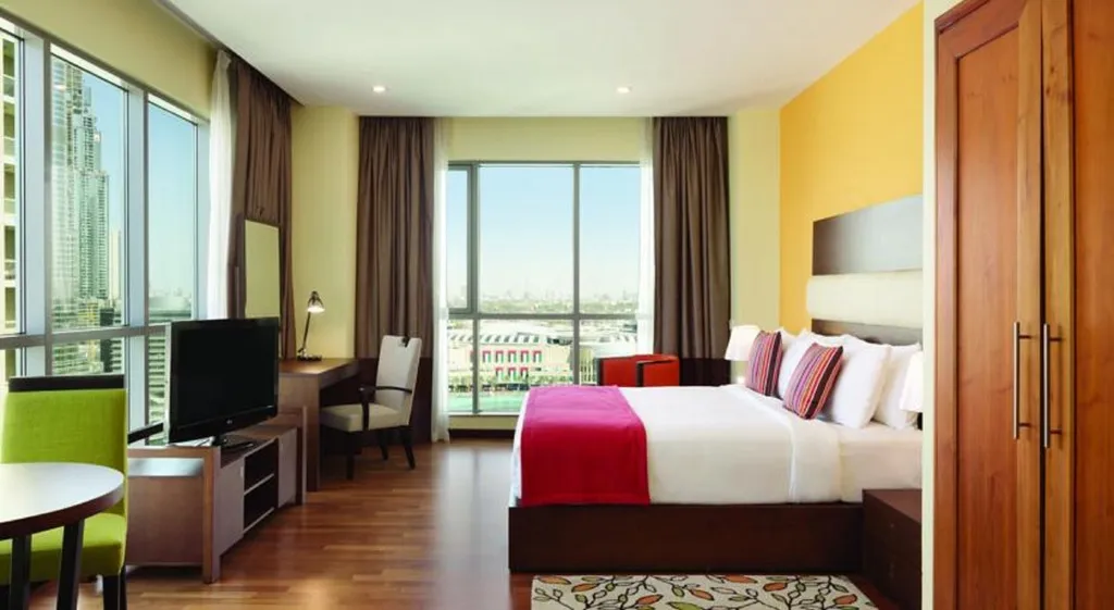Double or Twin BUSINESS Room, Ramada Dubai, Dubai