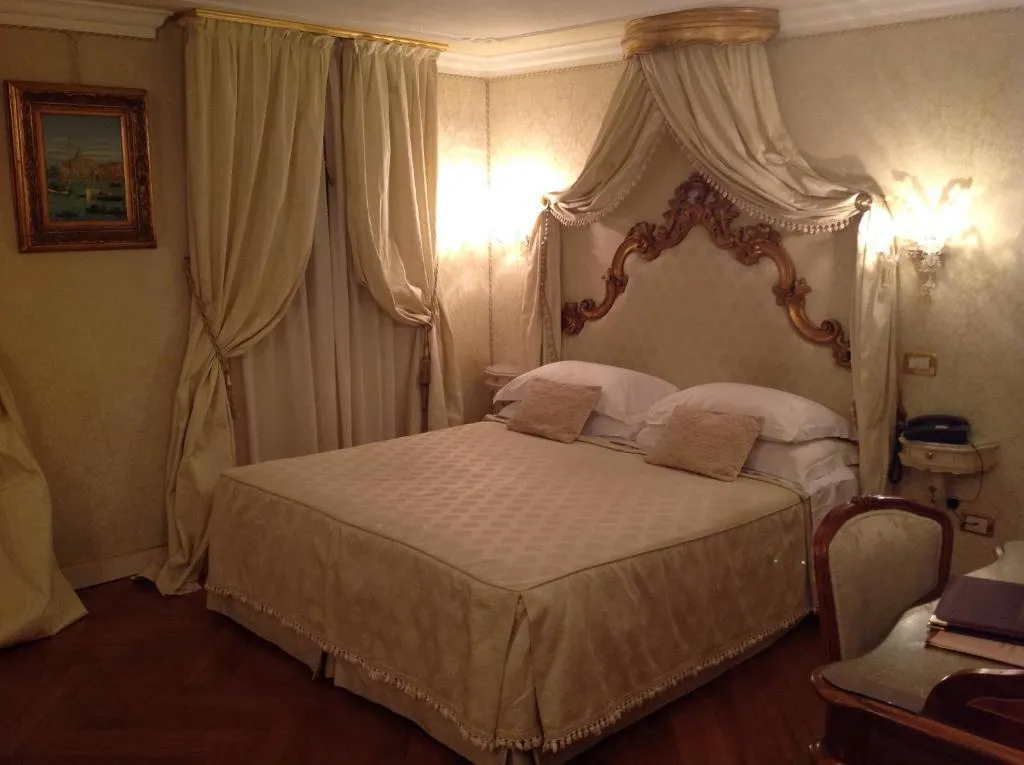DOUBLE SUPERIOR Room, Antico Doge - a Member of Elizabeth Hotel, Venice