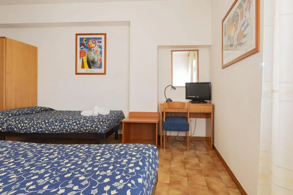 Room, Catignano Hotel Ristorante, Umbria