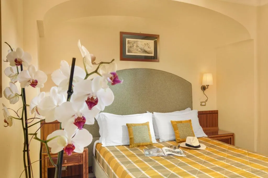 Double or Twin ECONOMY Room, Antiche Mura, Naples