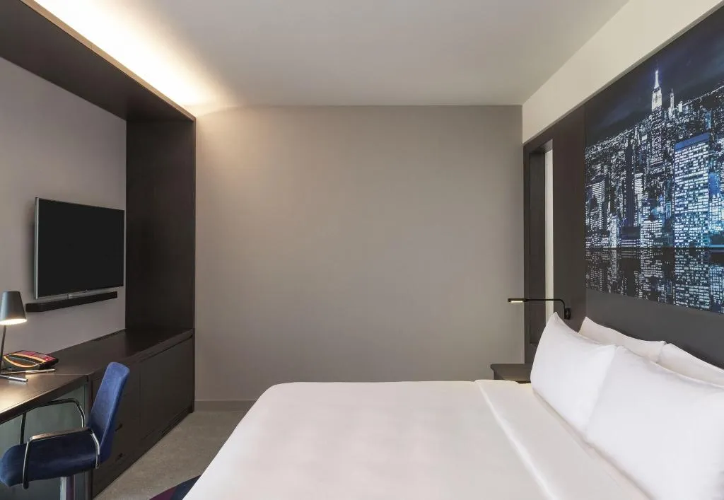 FAMILY ROOM WITH DOUBLE BED Room, Aloft Dubai Creek, Dubai