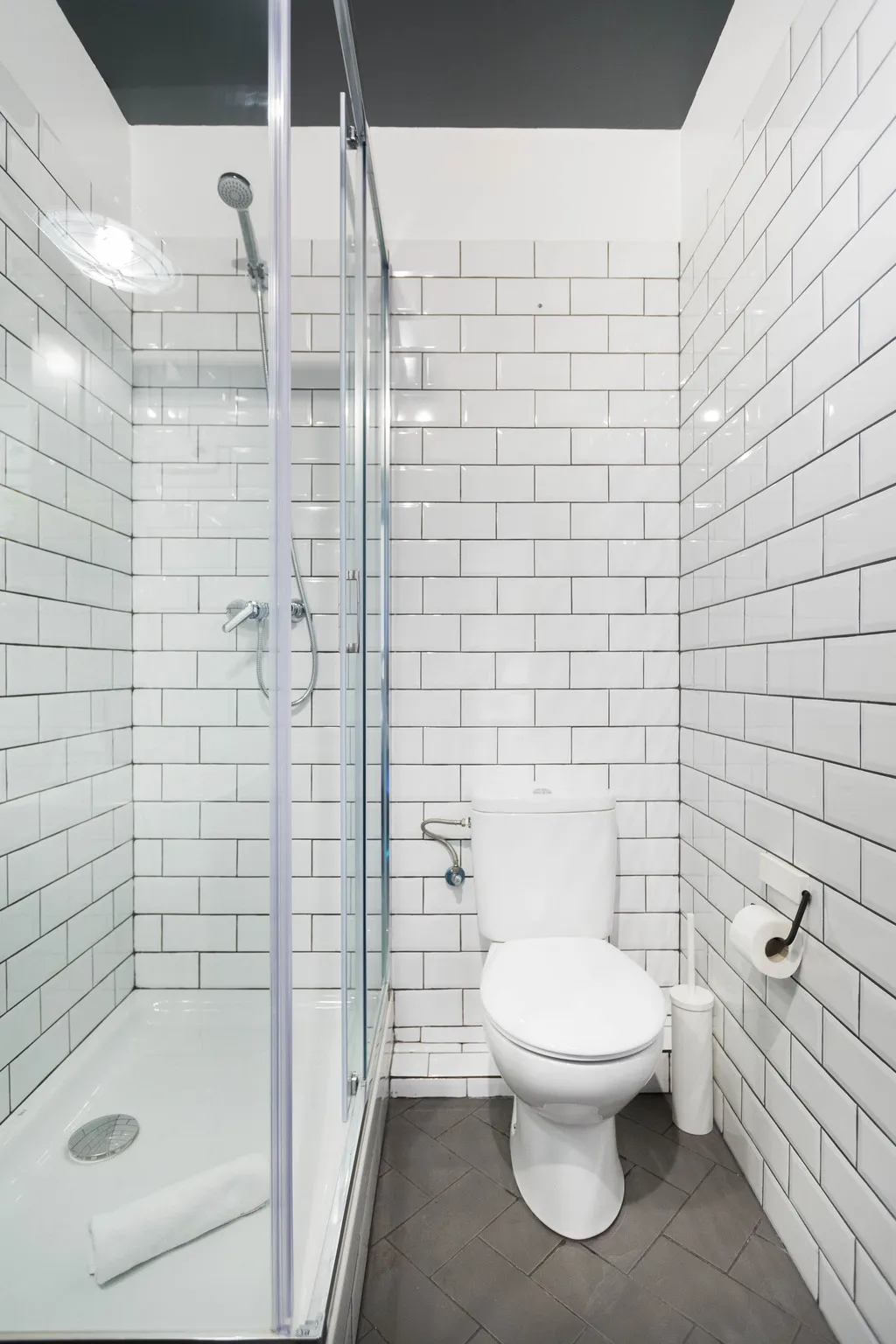 APARTMENT THREE BEDROOMS Room, La Mare by The Streets, Barcelona