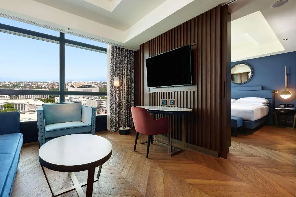 JUNIOR SUITE KING SIZE BED Room, Hilton Rome Eur La Lama, Rome