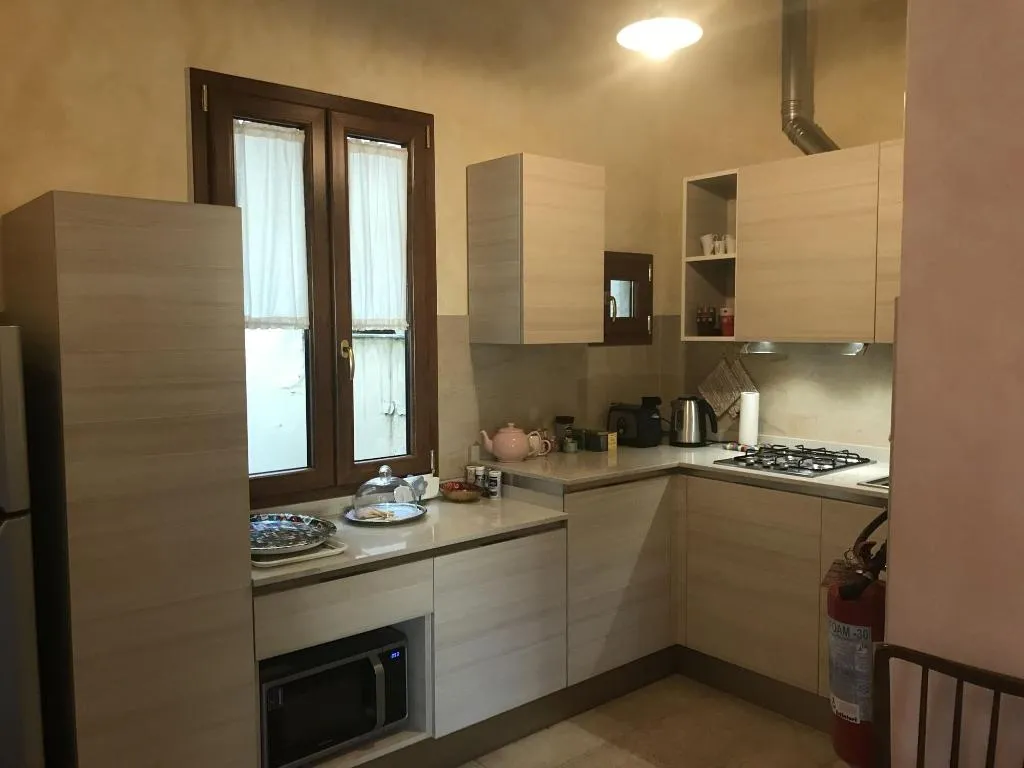 Room, La Casa Di Annusca, Florence