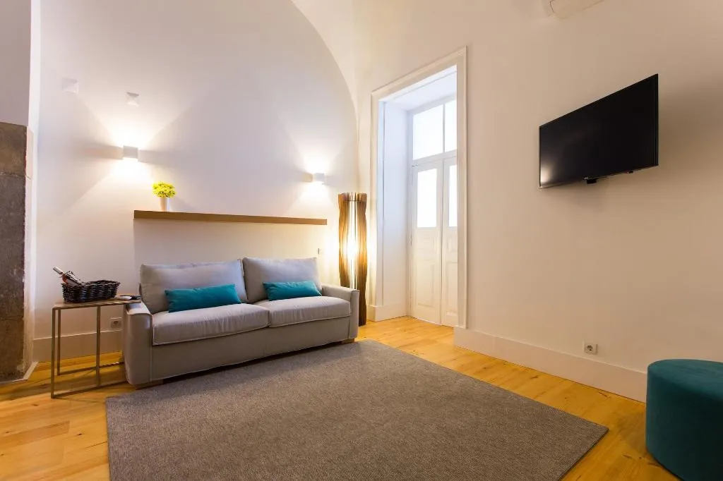 Room, Feels Like Home Chiado Prime Suites, Lisbon