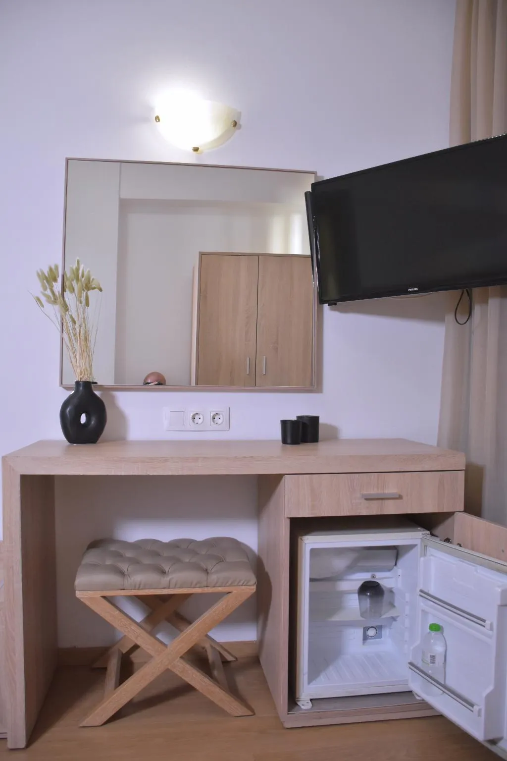 SINGLE STANDARD Room, Arethusa, Athens