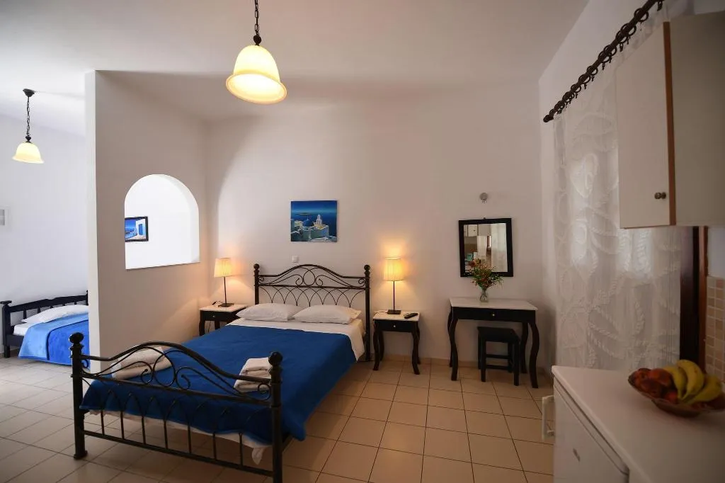 STUDIO WITH DOUBLE BED Room, Sunflower ApartHotel, Santorini