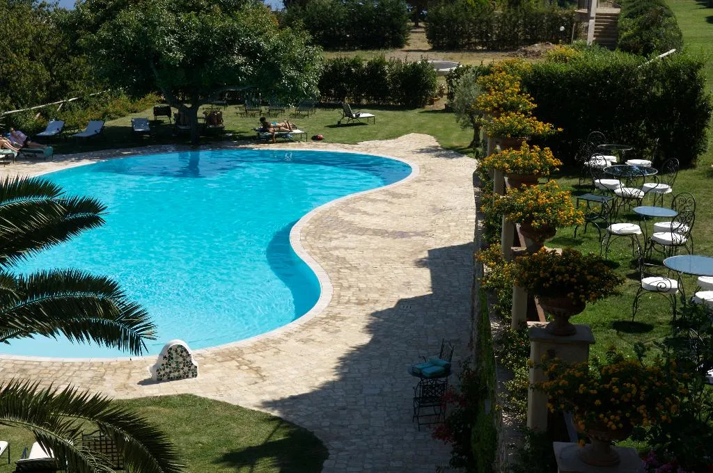 Pool, Villa Cimbrone, Naples