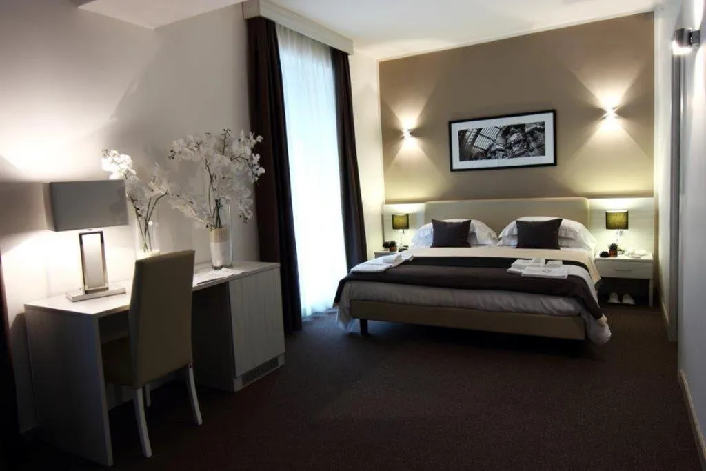 FAMILY ROOM STANDARD Room, Stelle Hotel, Naples