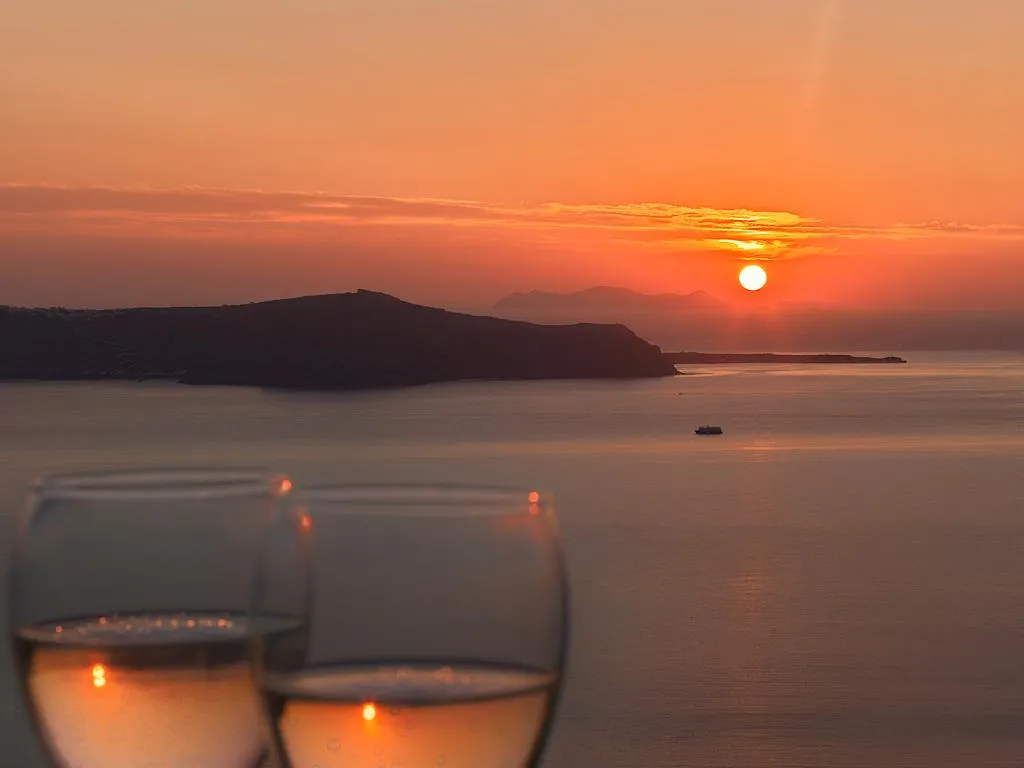 SUITE Accessible Room, Tatakis Design Hotel, Fira, Santorini