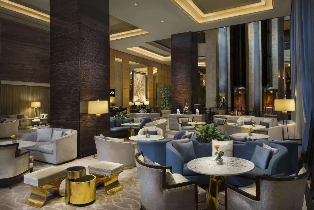 Bar, Fairmont Nile City, Cairo