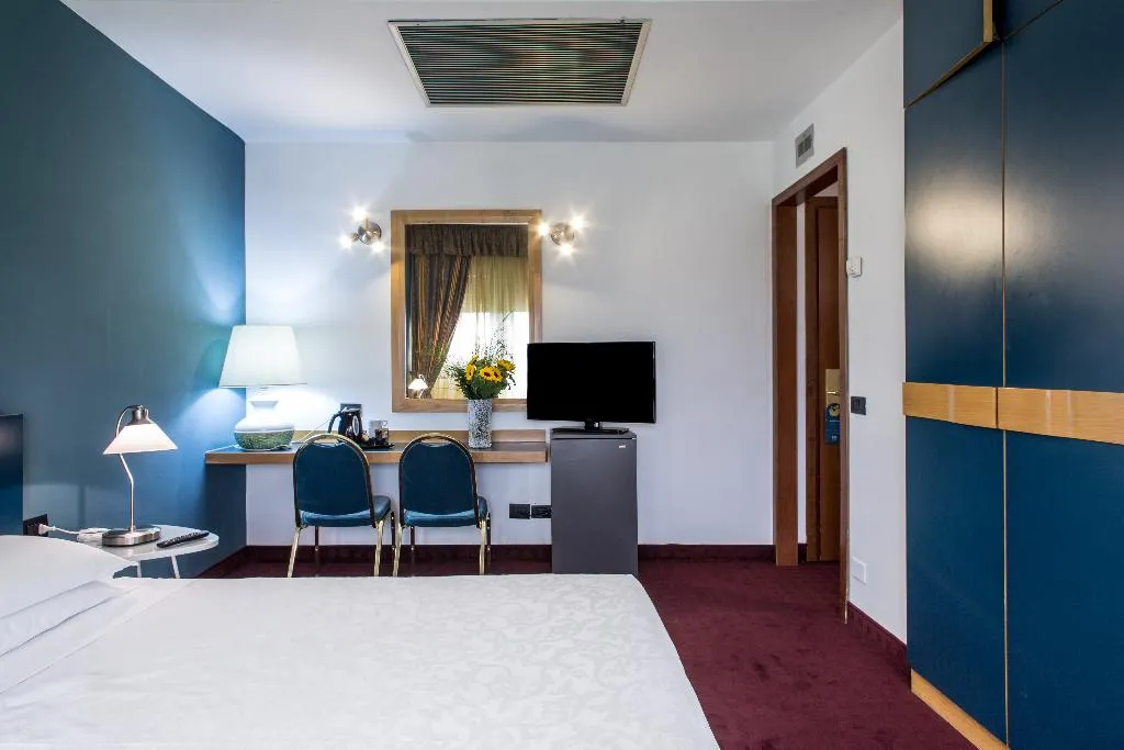 DOUBLE SUPERIOR Room, Mirage, Florence