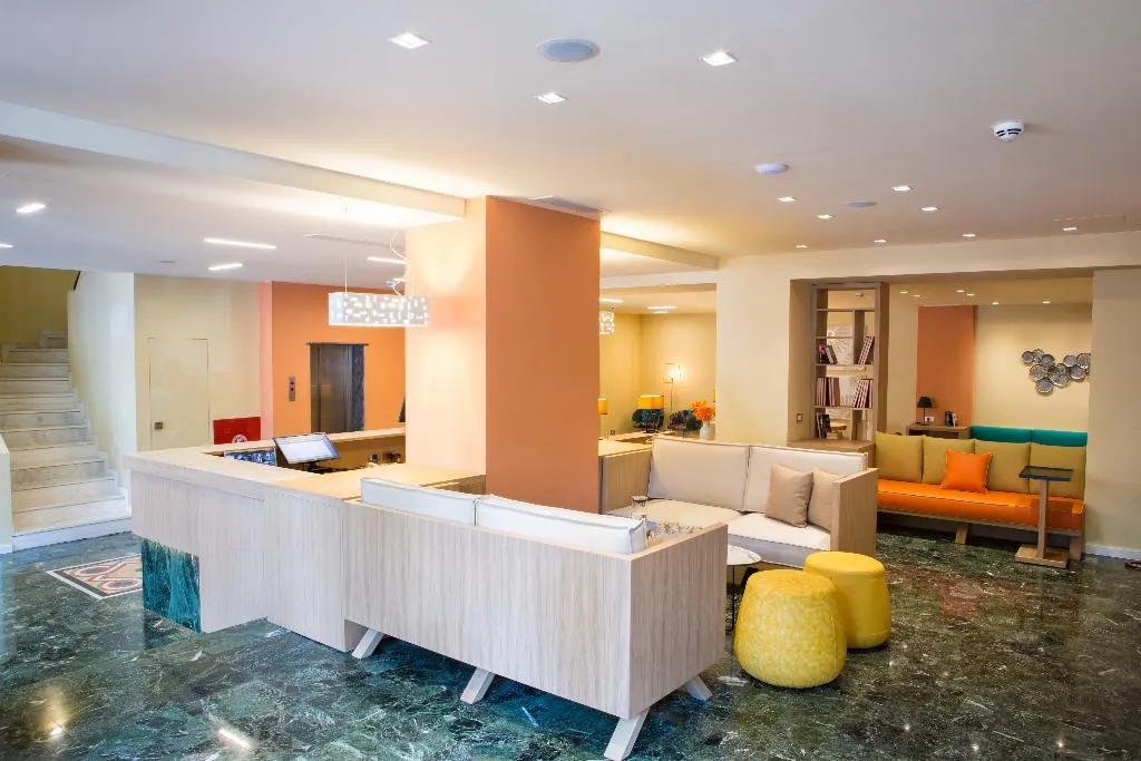 Lobby, Pythagorion, Athens