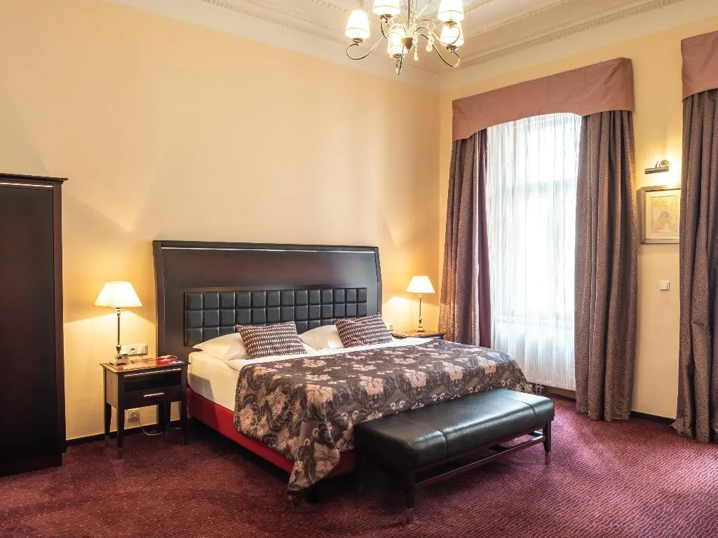 JUNIOR SUITE STANDARD Room, EA Hotel Embassy Prague, Prague