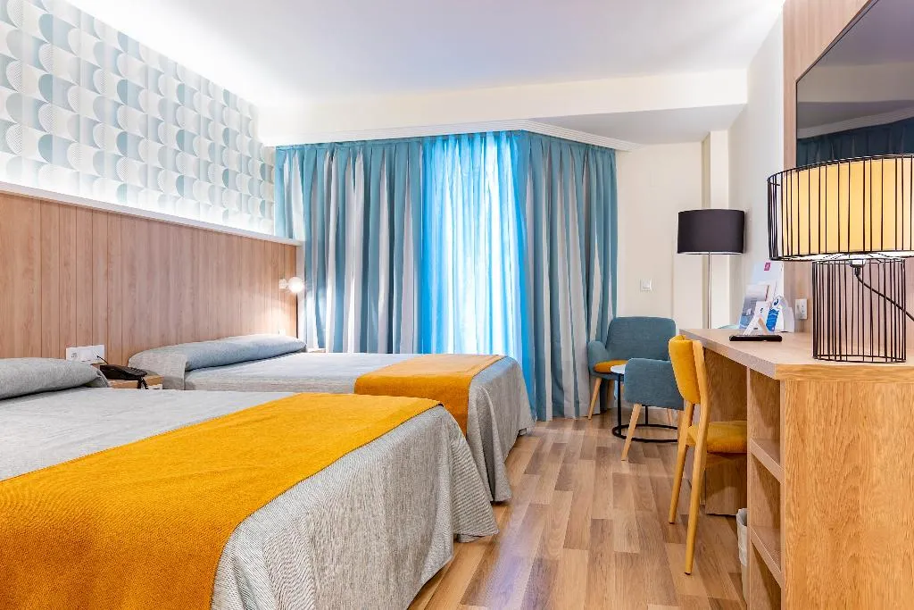 DOUBLE SINGLE USE STANDARD Room, Peniscola Plaza Suites, Valencia
