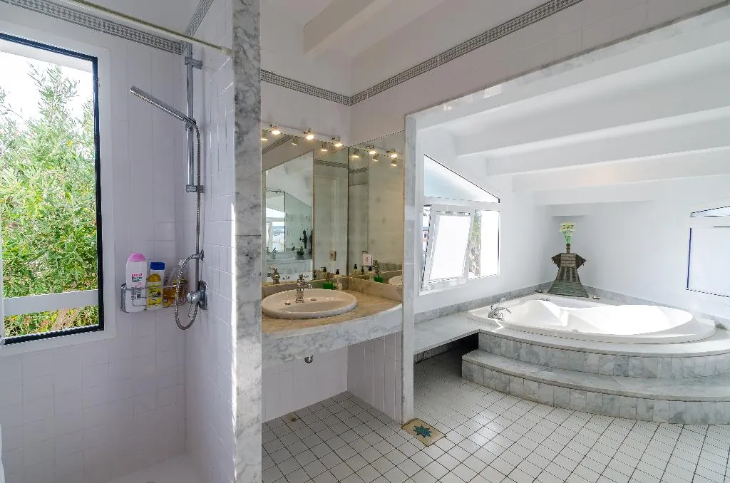 DOUBLE WITH SHARED BATHROOM Room, Starbal, Menorca