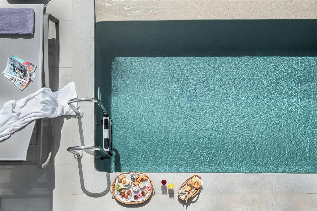 Room, Aeifos Boutique Hotel, Santorini