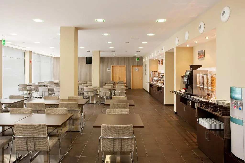 Restaurant, Holiday Inn Express Barcelona - Sant Cugat, Barcelona