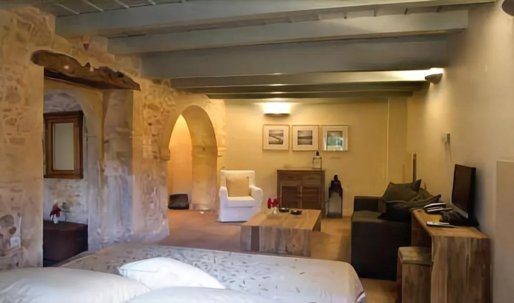 Room, Kapsaliana Village Hotel, Crete